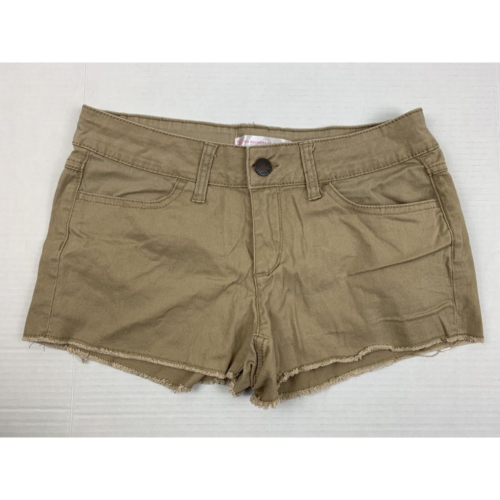 No Boundaries Women’s Girls Size 9 Shorts Beige Stretch Raw Hem Pockets